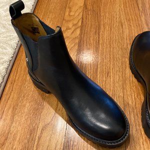 Go-To Chelsea Boot